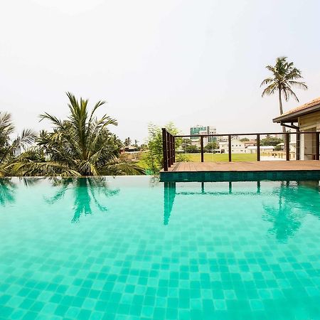 Yoho Rivi Ras Hotel 마운트 라비니아 외부 사진