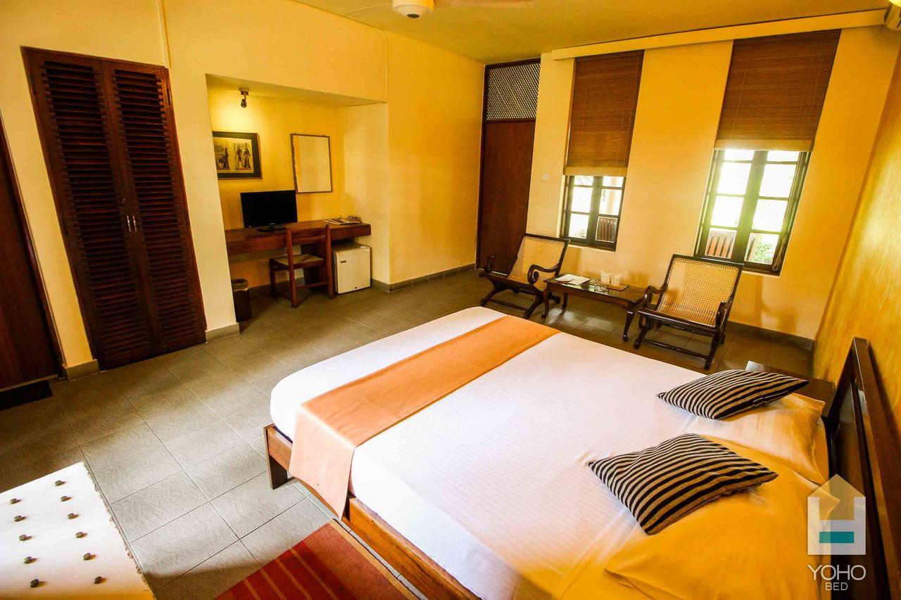 Yoho Rivi Ras Hotel 마운트 라비니아 외부 사진
