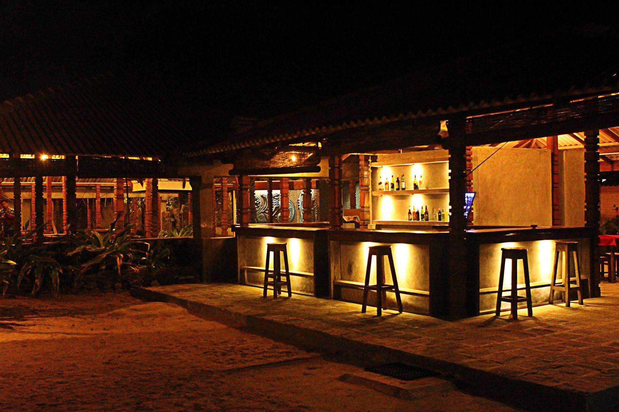 Yoho Rivi Ras Hotel 마운트 라비니아 외부 사진